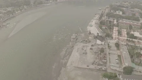 Aerial view on Rishikesh, India, 4k drone, ungraded/flat 스톡 동영상 107667331