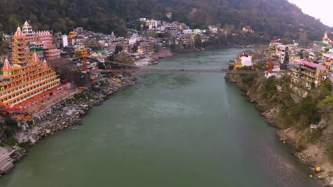 Aerial view on Rishikesh, India, 4k drone footage 库存影片 109340541