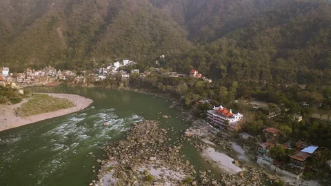 Aerial view on Rishikesh, India, 4k drone footage Video stock 109342239