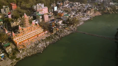 Aerial view on Rishikesh, India, 4k drone footage Video stock 109342348