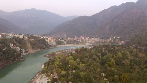 Aerial view on Rishikesh, India, 4k drone footage Video stock 109343174