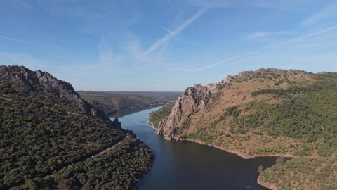 Aerial view of a river bending through a rocky gorge Stockbeeldmateriaal 343325441