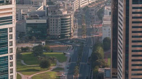 Aerial view of a road intersection in a big city timelapse in Media city dist Stock-Fotos