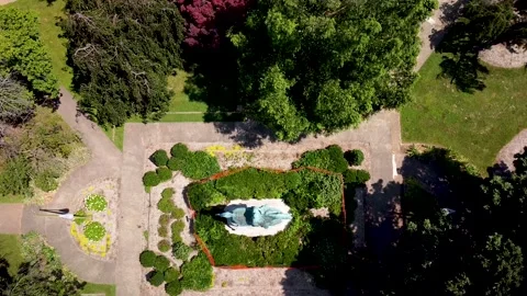 Aerial view of Robert E Lee Statue in Market Square Park Video stock 134909540