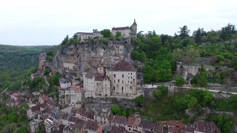 Aerial view. Rocamadour, good example of french countryside 4-3 Vídeos de archivo 76181342