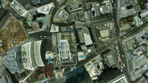Aerial view of rooftops of buildings in inner city London England Vidéo 64834274