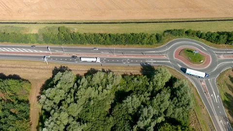 Aerial view of a roundabout. 動画素材 275297968