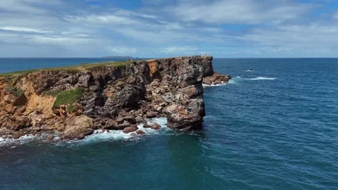 Aerial View of Rugged Sea Cliffs Along the Portuguese Atlantic Coast Vídeos de archivo 345841128