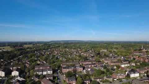 Aerial view of rural landscape with fields and forest under blue sky 库存影片 327328167