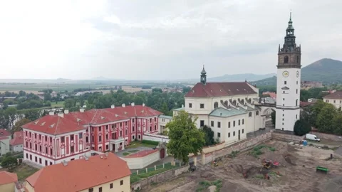 Aerial View of Saint Stephen’s Cathedral in Litomerice, Czechia Vidéo 342438722