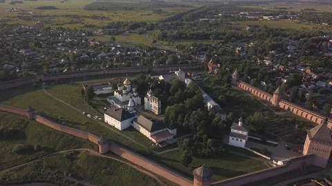 Aerial view on Saviour Monastery of Saint Euthymius in Suzdal, Vladimir oblast Vidéo 94037273