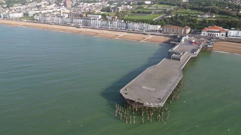 Aerial view of the seafront, beach and pier at Hastings Stockbeeldmateriaal 242914212