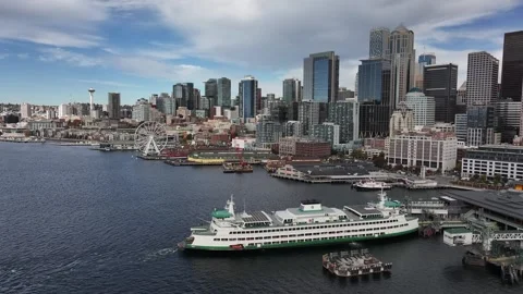 Aerial view of Seattle ferry and skyscrapers in United states 스톡 동영상 330854553