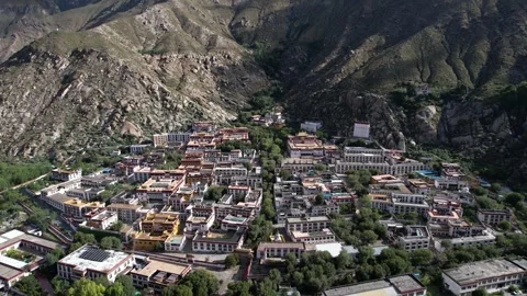 Aerial View of Sera Monastery, Lhasa, Tibet, China Vídeos de archivo 335742794