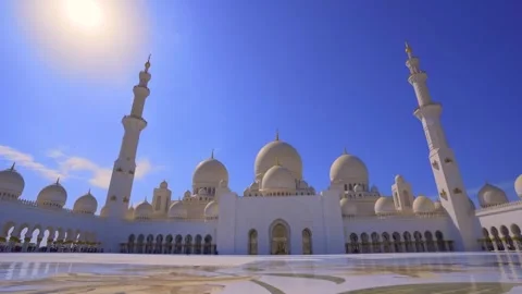Aerial View of Sheikh Zayed Grand Mosque's Glorious Domes in Abu Dhabi 動画素材 321801318