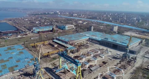 Aerial view of a shipyard or large metalworking plant. Smart factory or plant 库存影片 330493663