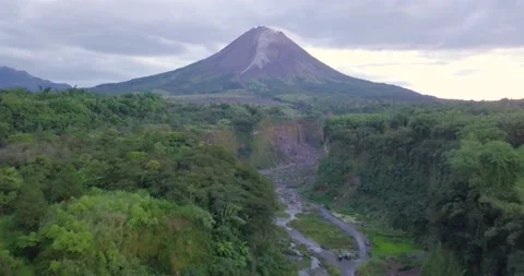 Aerial view of showing slope of Merapi Volcano in Indonesia and dried lava Vidéo 194710118