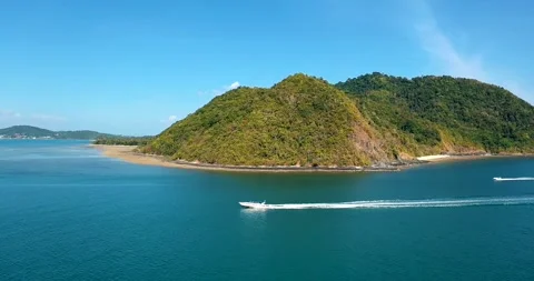 Motorboat Moving Fast Stock Videos – Royalty-Free HD & 4K Videos