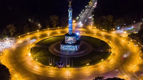 Aerial view of "Siegessaeule" (Victory Column) at t Stern in Berlin-Tiergarten Видео 145702336