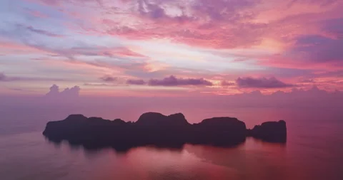 Aerial view silhouette of Phi Phi islands with colorful sunset landscape. Video stock 196533412