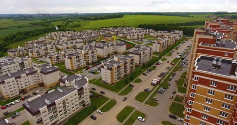Aerial view of small residential complex with low houses Vidéo 169406970