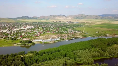 Aerial view of a small town in the Balkans and Danube Video stock 77024007