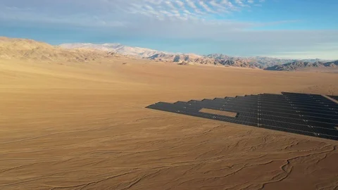 Aerial View Solar Energy Modules Farm Power Plant at Atacama Desert Vídeo Stock 113877188