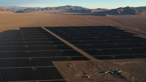 Aerial View Solar Energy Modules Farm Power Plant at Atacama Desert Vídeo Stock 113880370