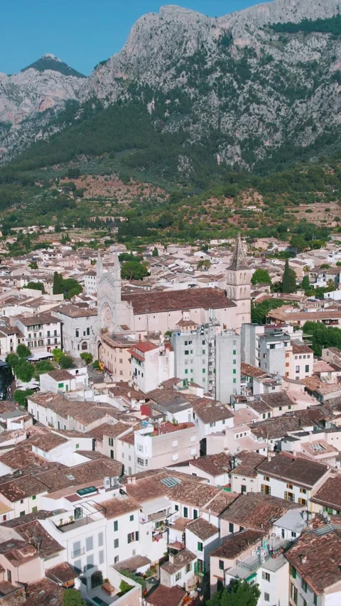 Aerial View Soller Town and Sant Bartomeu Church Mallorca Spain 库存影片 333647675