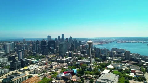 Aerial View of Space Needle and Seattle Skyline from Queen Anne 動画素材 157279741