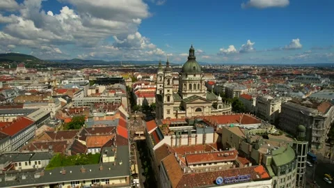 Aerial view of the St. Stephen's Basilica in the historical part of Budapest Stock Footage 161032929