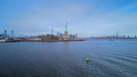 Aerial view of Statue Liberty on background of New York. Video stock 237609088