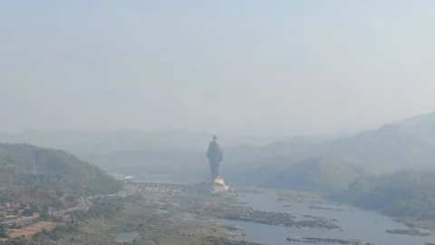 Aerial view of Statue Of Unity. Stock Footage 129499893