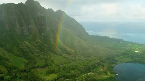 Aerial view steep volcanic cliffs, Hawaii Video stock 21770629