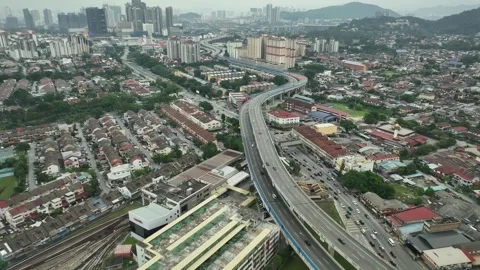 Aerial View of SUKE Elevated Highway in Urban Metropolis Vídeos de archivo 337332184