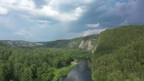 Aerial view of summer river Vídeo Stock 223835556