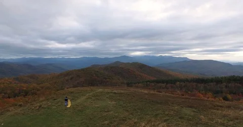 Aerial view Sunset on Max Patch MountainAppalachian Mountains, Tennessee &amp; North 스톡 동영상 85054344