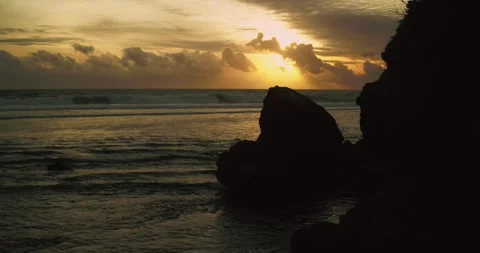 Aerial view of sunset Ocean Waves and Sea Foam Near Tropical Beach 스톡 동영상 331275501