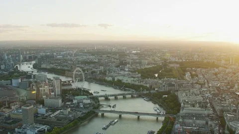 Aerial view at sunset River Thames landmarks London Vidéo 83870917