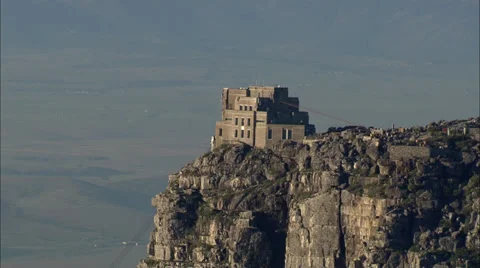 Aerial view of Table Mountain cable car 스톡 동영상 37731833