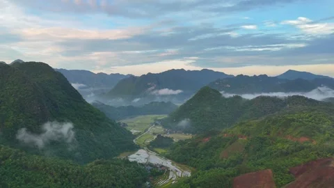 Aerial view of terraced rice fields and mountains in Pu Luong, Thanh Hoa 4K 스톡 동영상 313665528