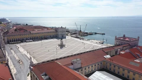 Aerial View Terreiro do Paco Video stock 204978014