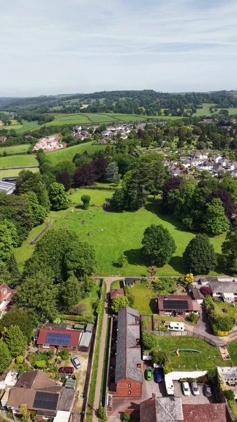 Aerial View of Tiverton Town, Devon, England, UK Vidéo 337868344