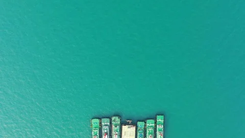 Aerial view. top view of the ship carrying the lpg and oil tanker in the sea por Stock Footage 100657235