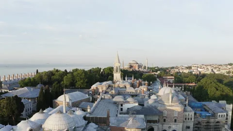 Aerial view of Topkapi Palace and Istanbul Historical Peninsula. Vídeo Stock 133141696