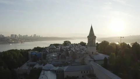 Aerial view of Topkapi Palace and Istanbul Historical Peninsula. Stock-Footage 133515992