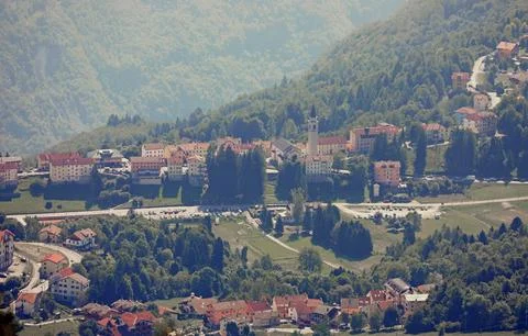Aerial view of the town called Tonezza del Cimone in the Veneto region of V.. Stockfoto's
