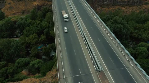 Aerial view of traffic on the Bridge 3 Video stock 318898989