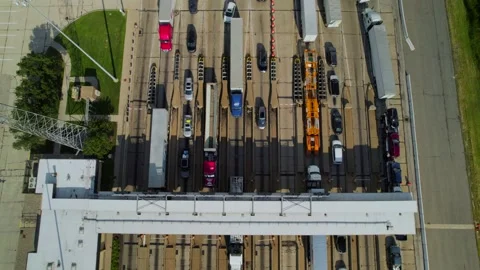 Aerial view of traffic jam on highway 80 in Ohio at day. Stock Footage 220168953
