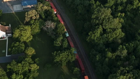 Aerial view of a train passing through Pennsylvania's Lehigh Valley 動画素材 342547039